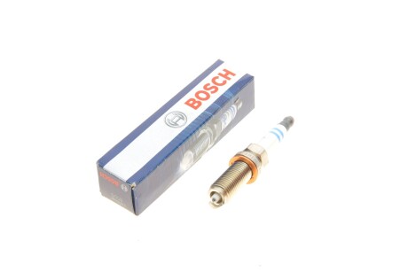 Свеча зажигания HONDA ACCORD 1.5-2.0 18- BOSCH 0 242 140 565