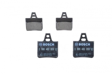 Гальмівні колодки, дискове гальмо (набір) BOSCH 0986460958