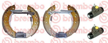 Гальмівні колодки (набір) BREMBO K68056 (фото 1)