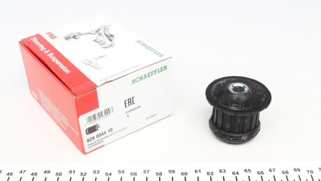 Втулка балки AUDI 80, 90, VW PASSAT 81-96 перед. міст FAG 829 0544 10