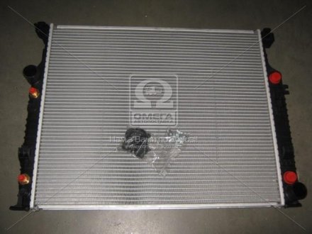 Радіатор охолодження MERCEDES GL, ML-CLASS W 164 (06-) NISSENS 62576A